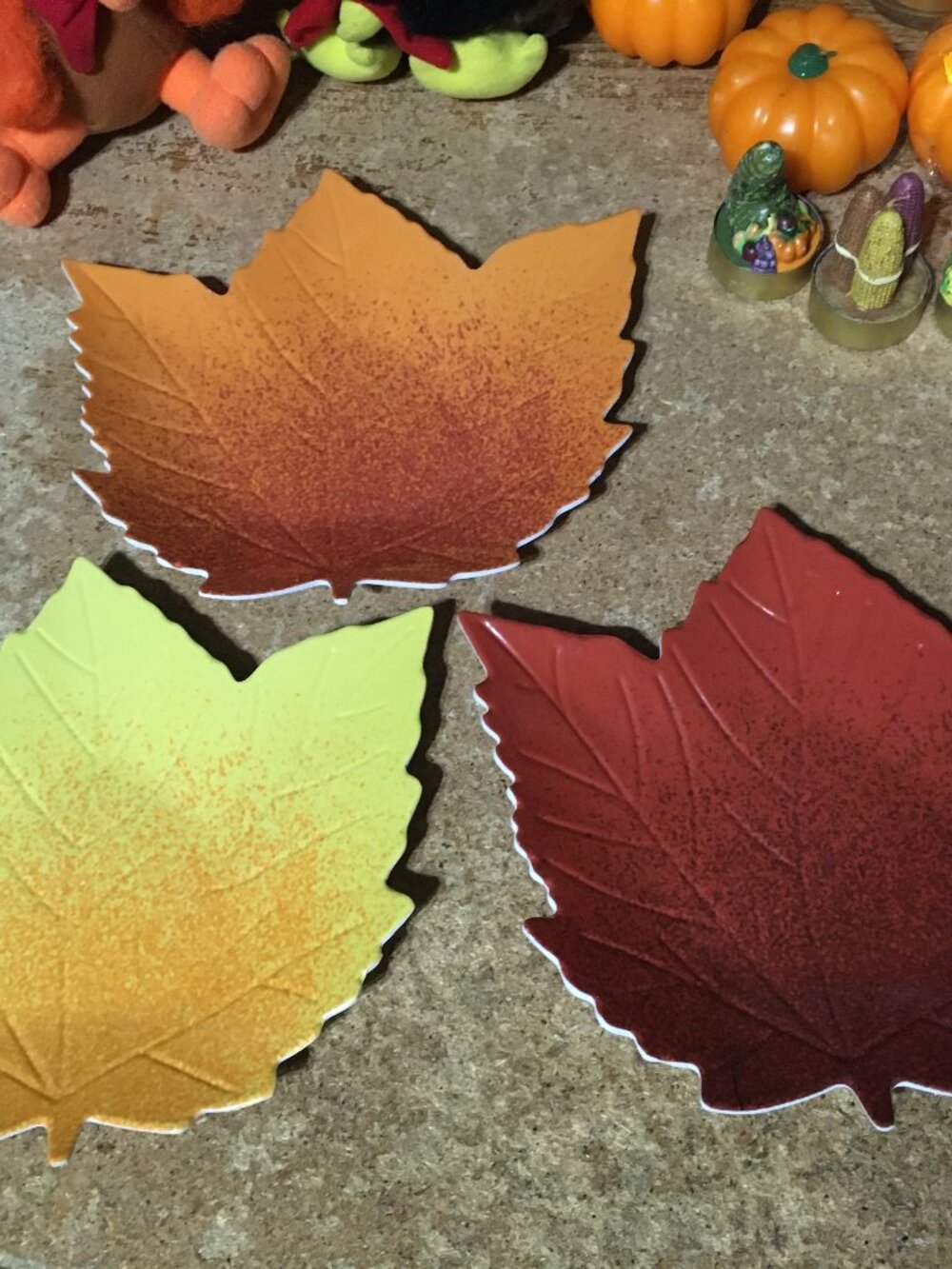THANKSGIVING DECORATION LOT CANDLES SOAP PLATE HONEYCOMB PUMPKIN TURKEY TOWELS - Picture 10 of 16